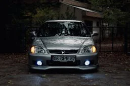 Honda Civic SI with aftermarket wheels
